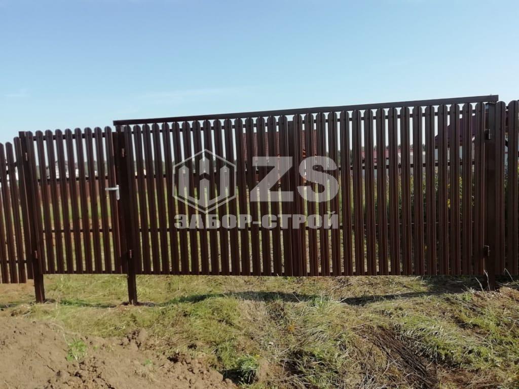 Забор из евроштакетника 56 метров Забор из евроштакетника 56 метров